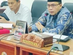 Andi Rusni Soroti Kondisi Saluran Air di Depan SMAN 4 Sumbawa