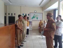 Wabup Cek Pelayanan Publik di Kantor Camat Plampang