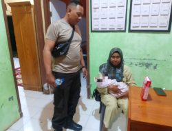 Bayi Laki-laki Ditemukan di Pekarangan Warga, Diduga Dibuang oleh Pasangan Remaja