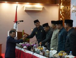DPRD Sumbawa Ketok Palu Dua Ranperda Penting, Bantu Petani dan Atur Pajak Lebih Baik
