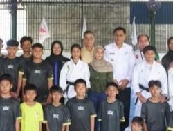 Pemda Sumbawa Dukung Pembinaan Atlet, Bupati Lepas 25 Karateka Dojo Garuda ke Kejuaraan Provinsi