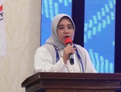 Ketua Dekranasda Ajak ASN Bangga Memakai Tenun Sumbawa