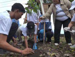 Hijaukan Saliper Ate, Wabup Sumbawa Gelar Beach Clean Up dan Penanaman Pohon