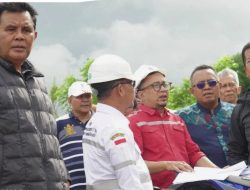 Bupati Sumbawa Dorong Percepatan Perbaikan Jalan Vital di Batu Bangka Bersama Gubernur