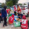 Gandeng Pengusaha, PMI Sumbawa Salurkan Bantuan Tahap II dan Buka Dapur Umum di Alas