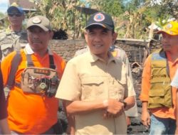 Wabup Sumbawa Salurkan Bantuan dan Pastikan Pembangunan Kembali Rumah Korban Kebakaran Pemangong
