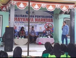 Gandeng Pelajar dan Tokoh Masyarakat, BNNK Sumbawa Sosialisasi P4GN di Desa Sekokat