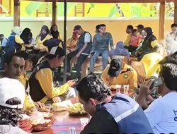 Wabup Ansori Pilih Lesehan Bareng Petugas Kebersihan, Maknai Hari Buruh dengan Kepedulian Nyata