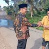 Bukan Dihadang di Tarano, Wabup Sumbawa Turun Mobil Bersalaman dan Dengar Aspirasi Warga