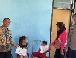 Bawa Kertas ‘Saya Bisu’ Sambil Manfaatkan Anak, Pengemis di Sumbawa Diciduk Polisi