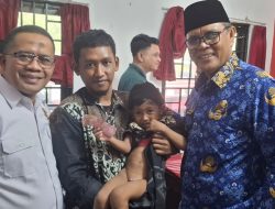 Bantu Warga, PMI Sumbawa Bebaskan Biaya Khitan 106 Anak dan Salurkan 2 Juta Liter Air Bersih