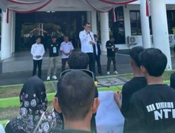 Bangga! Wabup Sumbawa Lepas Skuad Sumbawa Muda Berlaga di Piala Soeratin Nasional