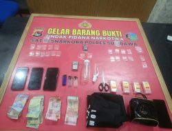 Sembunyikan Sabu di Kusen hingga Kancing Celana, 4 Pemuda di Kelurahan Pekat Tak Berkutik Saat Digerebek
