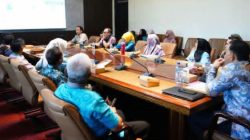 Tuntut Aksi Nyata, Bupati Jarot Integrasikan Program CERAH dengan Penanaman 2 Juta Pohon